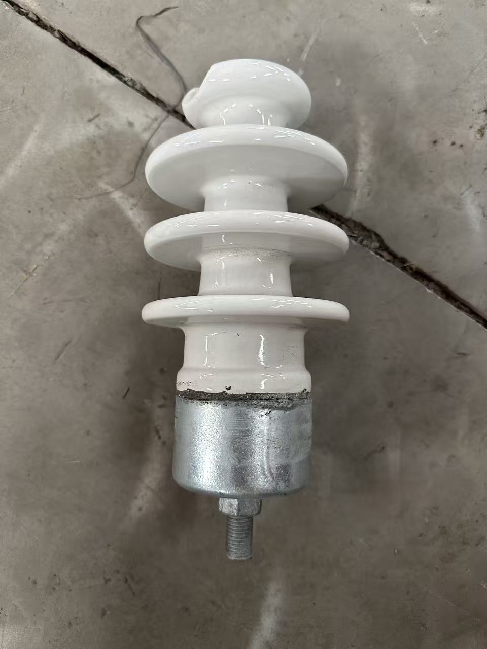 Station Post Insulator R3ET105N